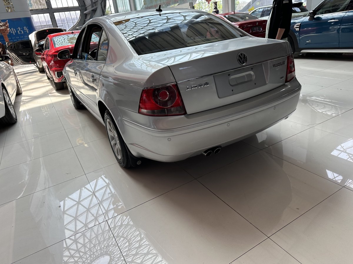 大眾 Passat領(lǐng)馭  2007款 1.8T 手動標(biāo)準(zhǔn)型圖片