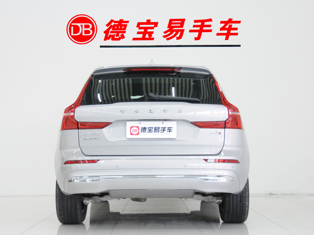 沃爾沃 XC60  2024款 B5 四驅智逸豪華版圖片