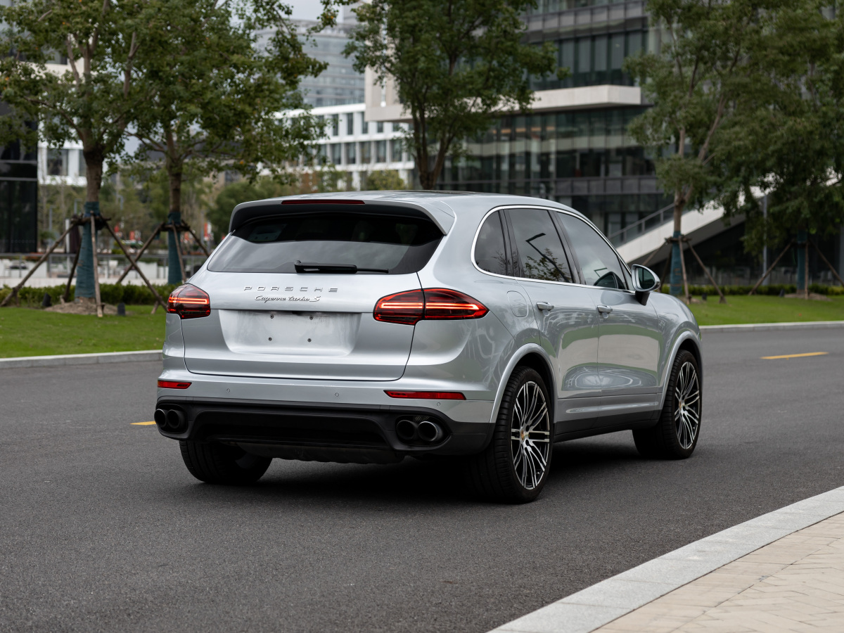 2016年11月保時(shí)捷 Cayenne  2016款 Cayenne Turbo S 4.8T