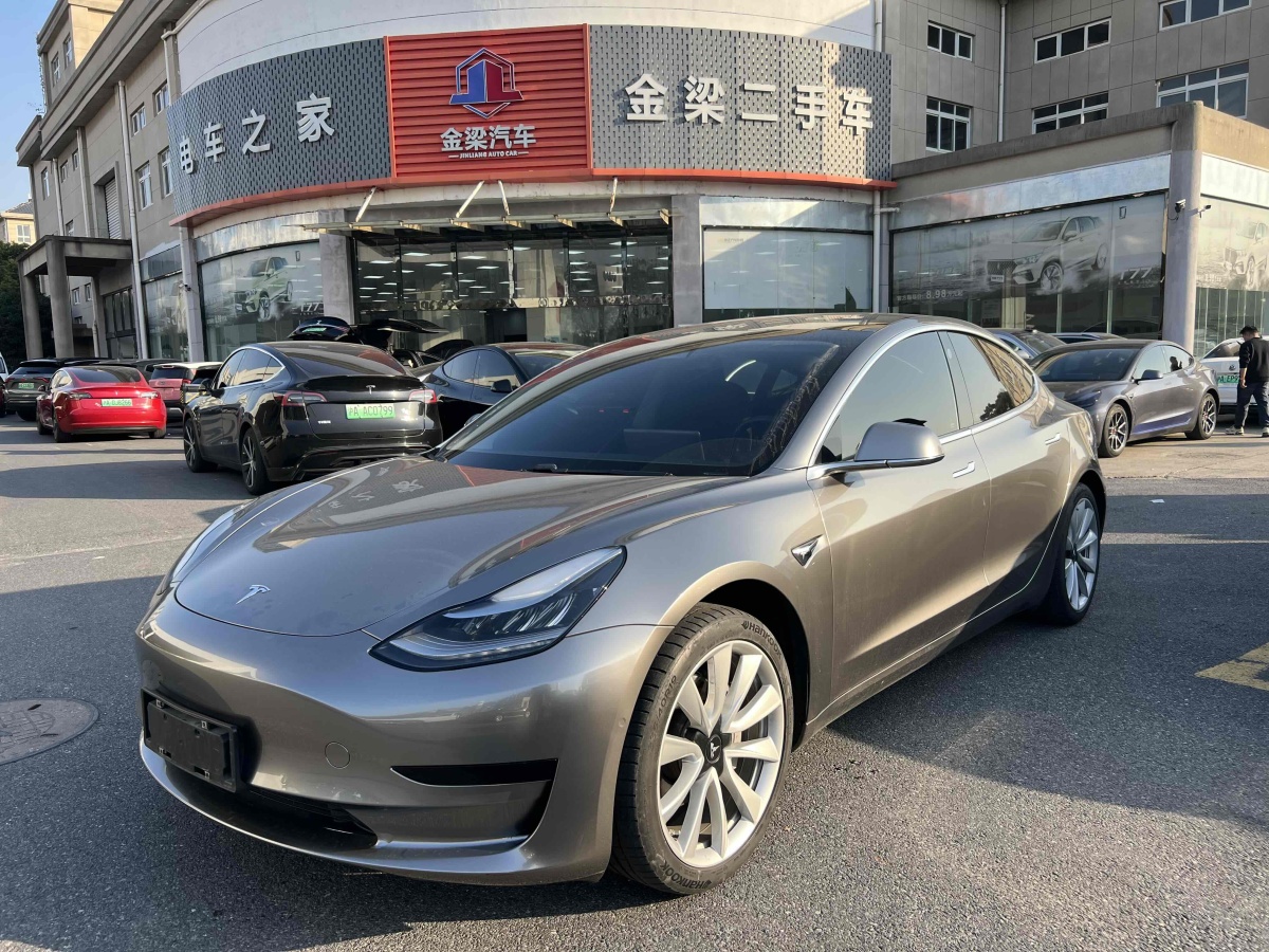 特斯拉 Model 3  2019款 標準續(xù)航后驅(qū)升級版圖片