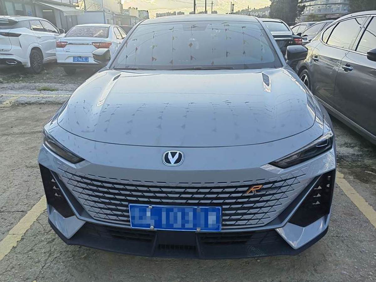 長安 長安UNI-V  2023款 1.5T 尊貴型圖片