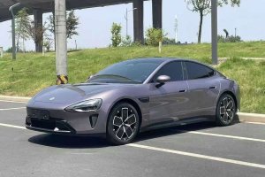 小米SU7 小米 700km 后驅(qū)長(zhǎng)續(xù)航智駕版