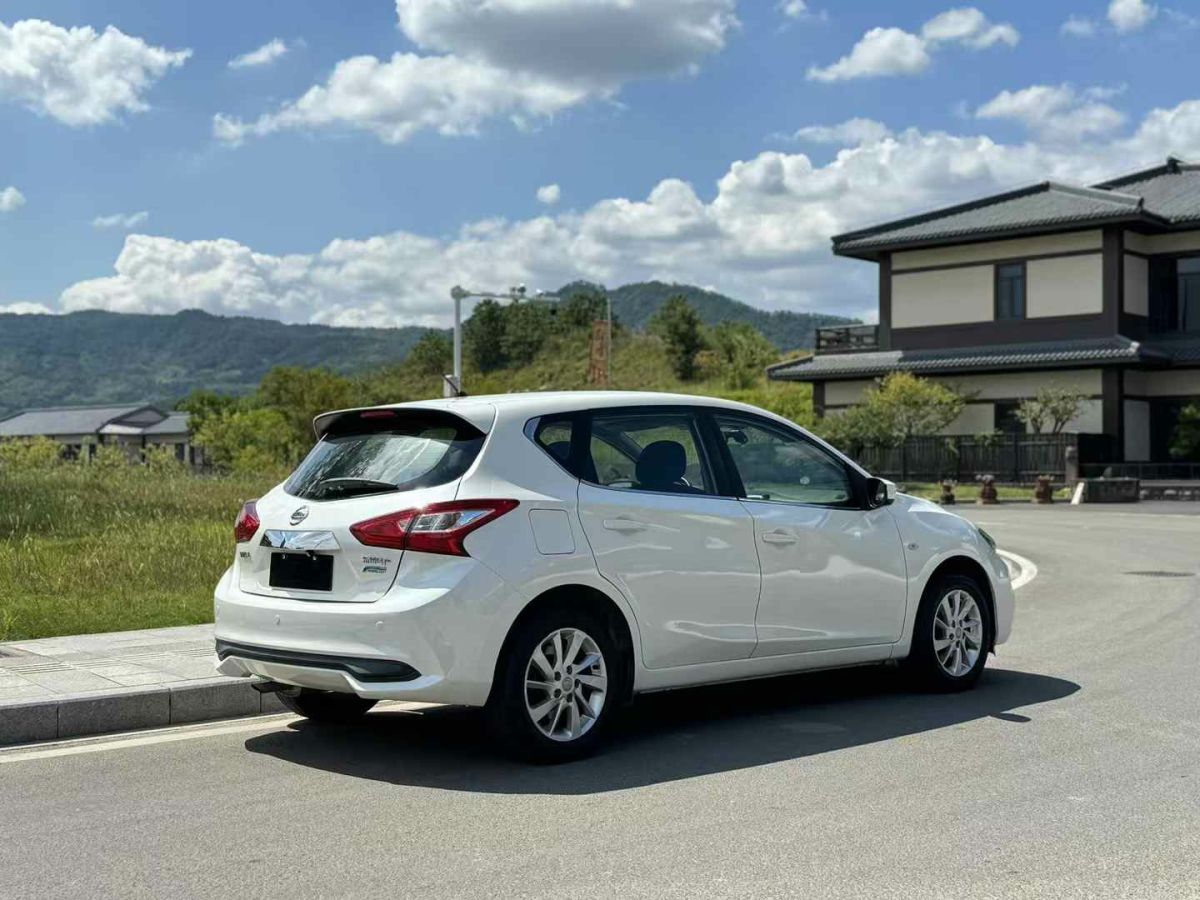 日產(chǎn) 途達  2018款 2.5L 自動兩驅(qū)智享版圖片