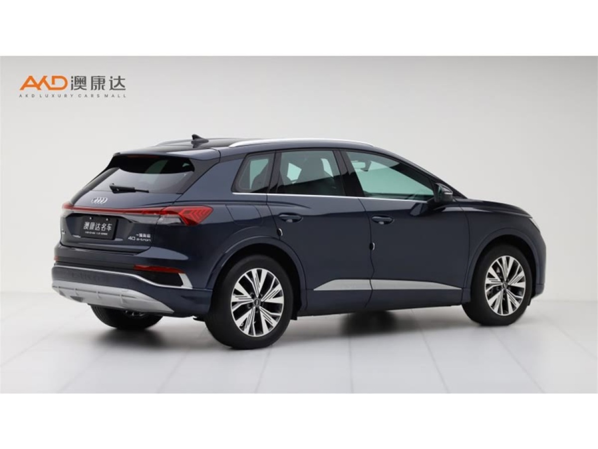 奧迪 奧迪Q4 e-tron  2024款 40 e-tron 創(chuàng)行版圖片