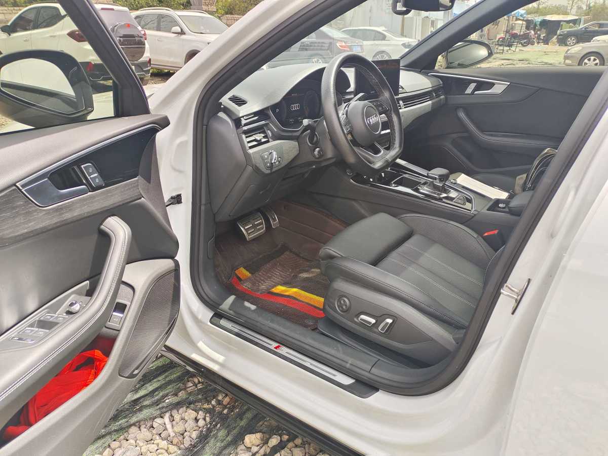 奧迪 奧迪A4L  2024款 40 TFSI 豪華動(dòng)感型圖片