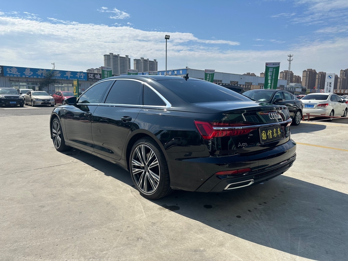 奧迪 奧迪A6L  2022款 45 TFSI quattro 臻選動(dòng)感型圖片