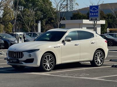 2017年4月 瑪莎拉蒂 Levante 3.0T Levante圖片