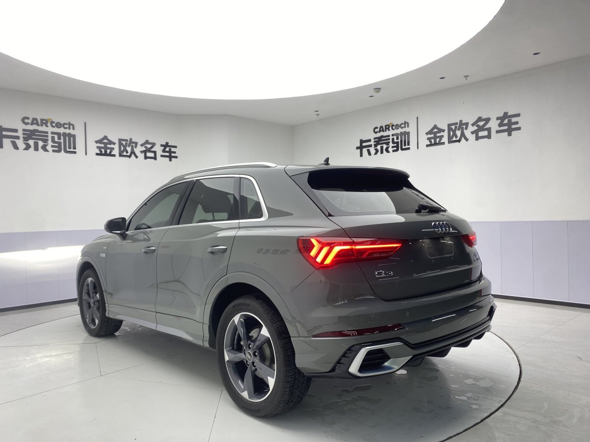 奧迪 奧迪Q3  2024款 35 TFSI 時(shí)尚動(dòng)感型圖片