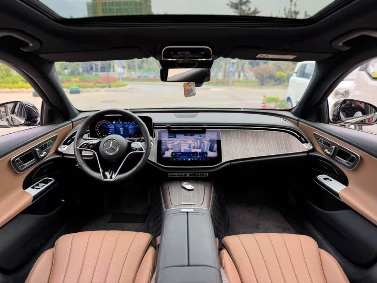 奔馳 奔馳E級  2024款 改款 E 300 L 時尚型圖片