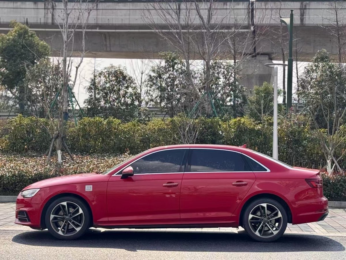 2019年2月奧迪 奧迪A4L  2019款 40 TFSI 進取型 國V