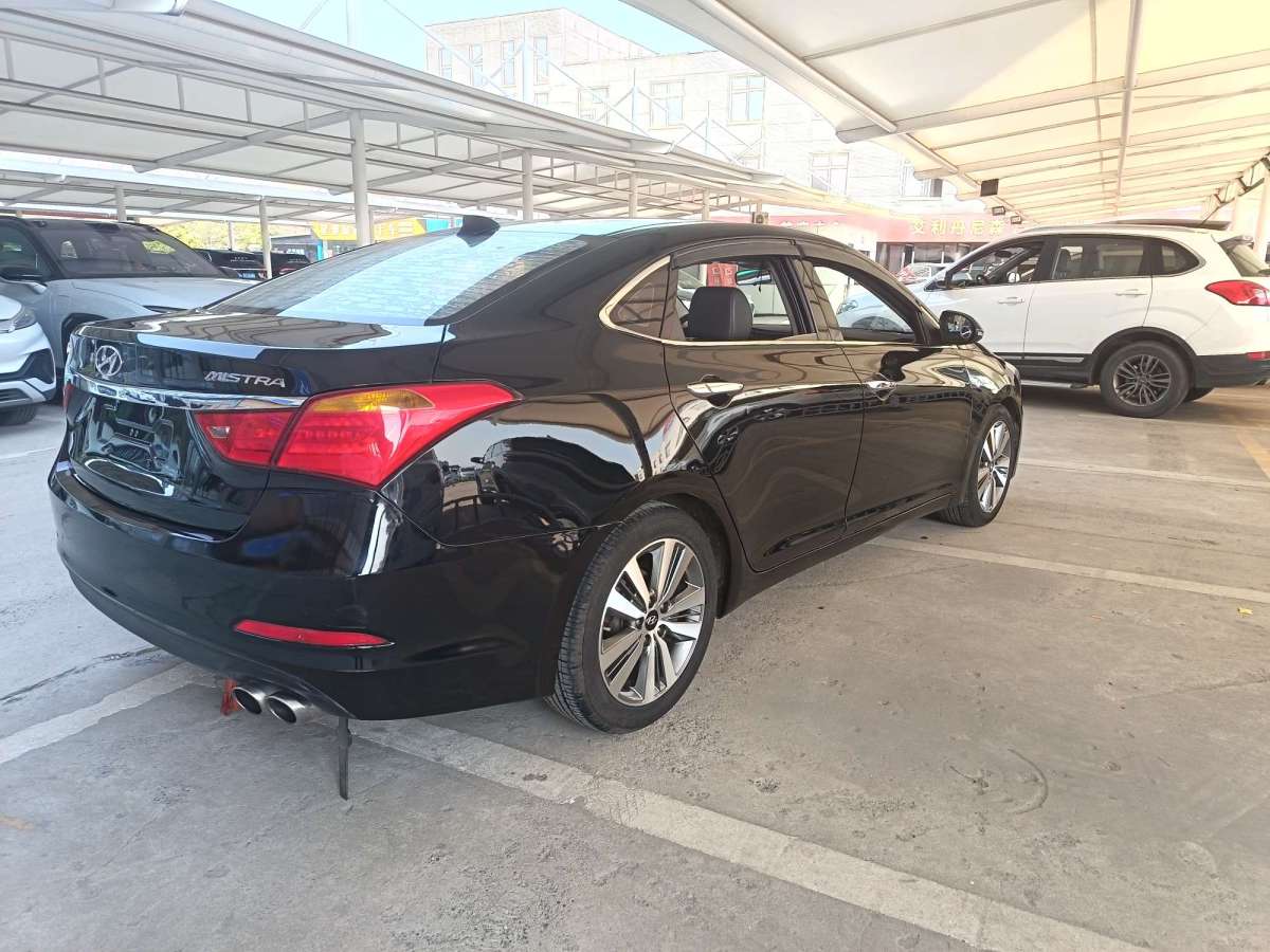 現(xiàn)代 名圖  2014款 1.8L 自動尊貴型DLX圖片