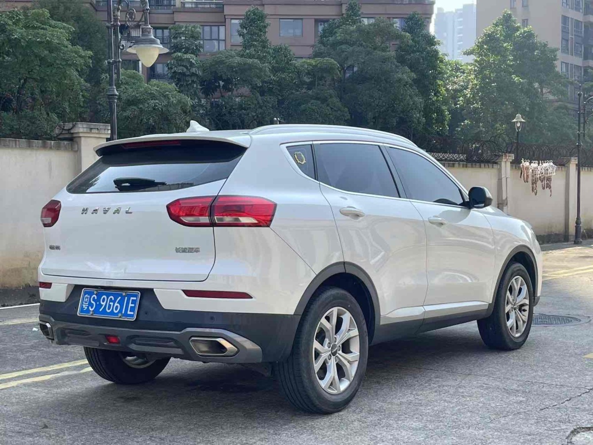 哈弗 F7  2020款 1.5T 兩驅(qū)i秀圖片