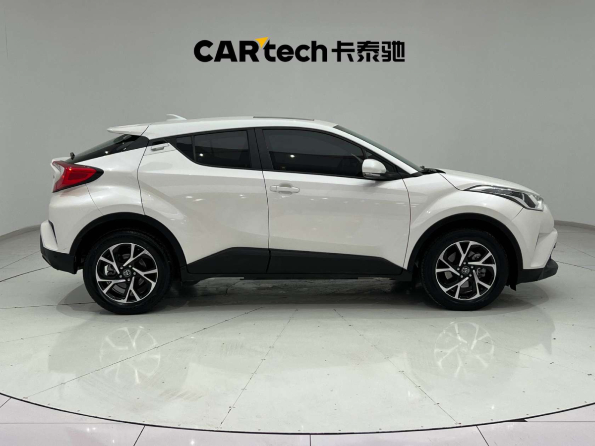 豐田 C-HR  2020款 2.0L 舒適版圖片