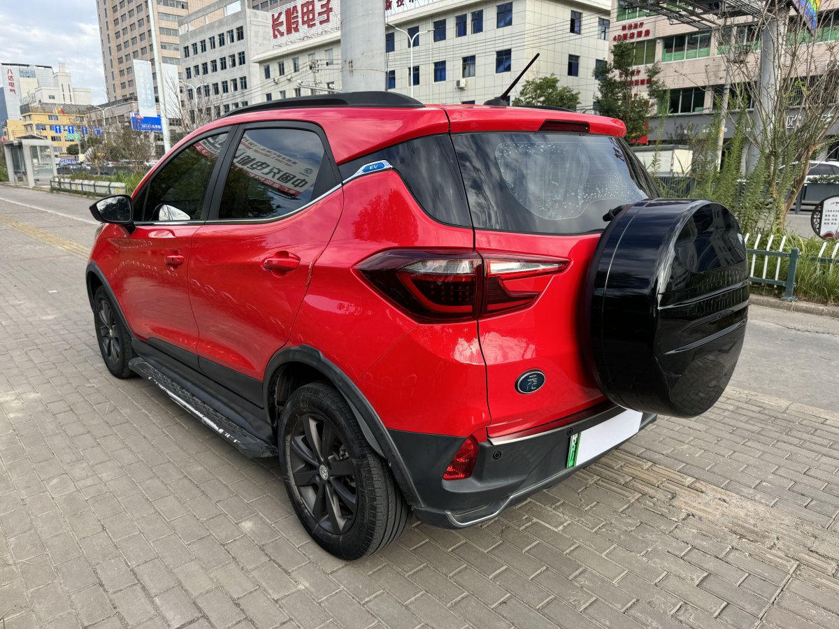 比亞迪 元新能源  2019款 EV360 智聯(lián)領(lǐng)尚型圖片