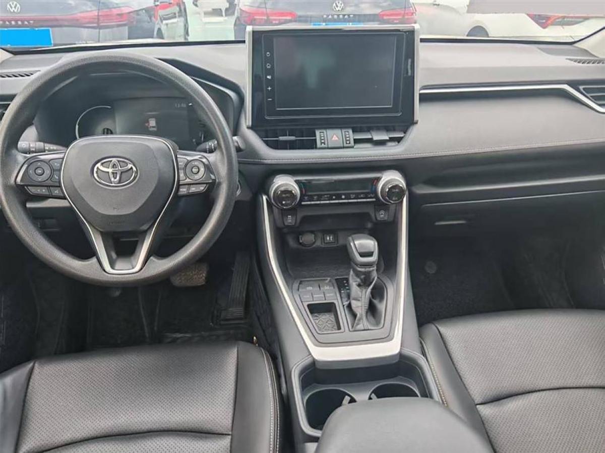 豐田 RAV4榮放  2020款 2.0L CVT兩驅(qū)風(fēng)尚版圖片