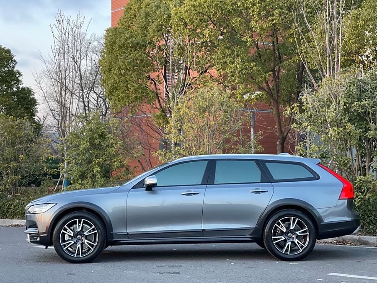 沃爾沃 V90  2020款 改款 Cross Country T5 AWD 智遠(yuǎn)版圖片