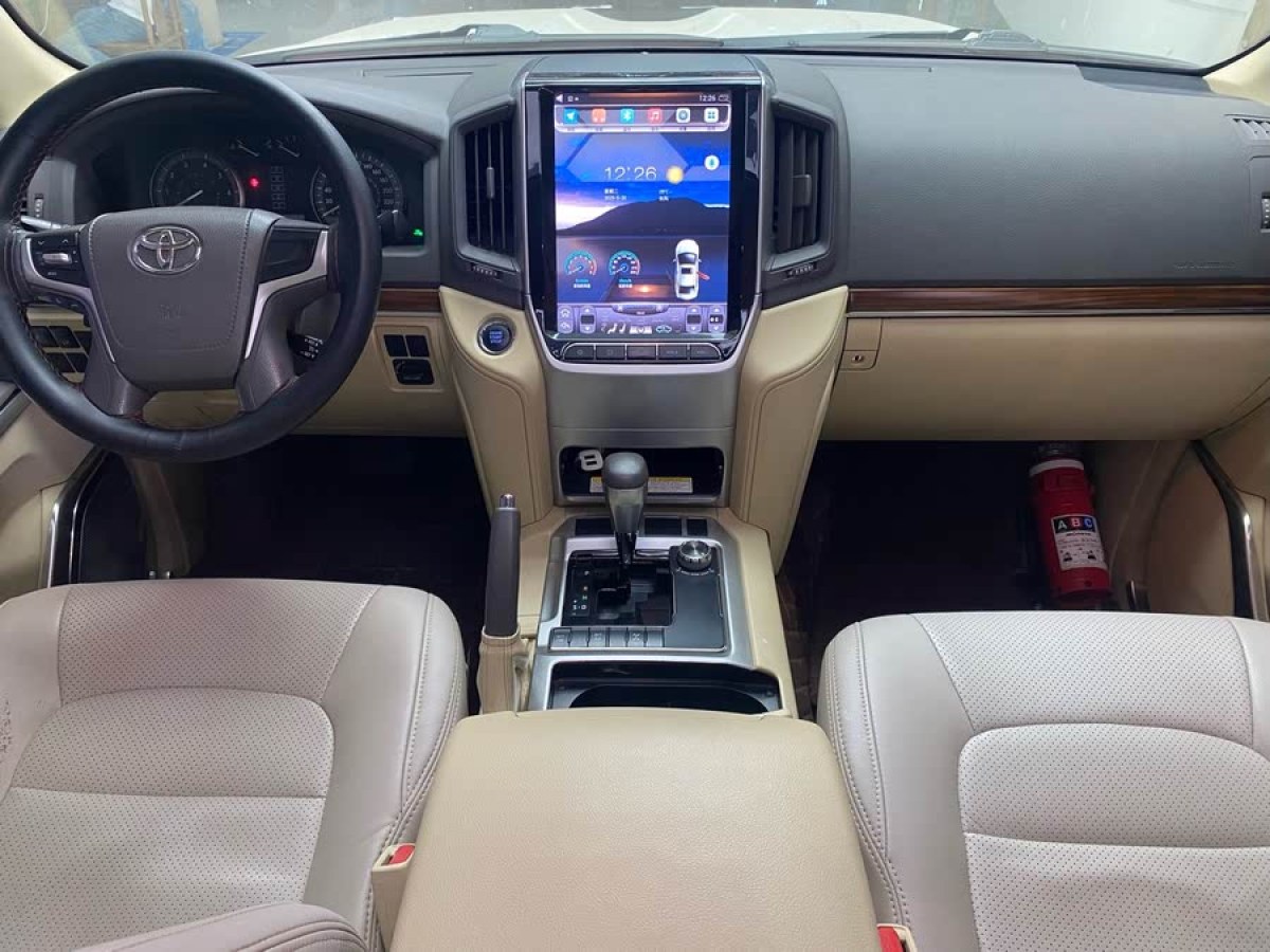 豐田 蘭德酷路澤  2015款 4.6L V8 中東限量版圖片