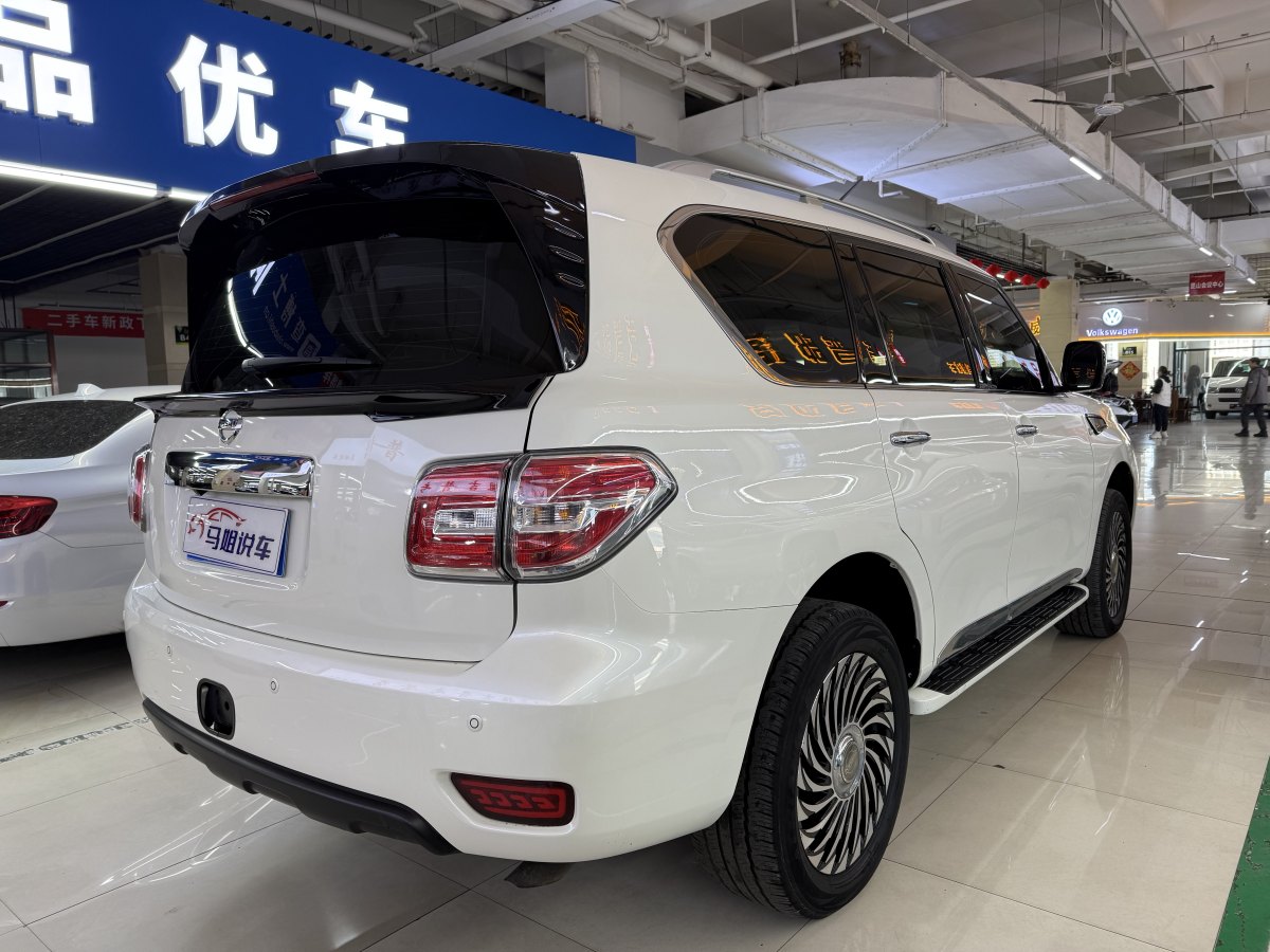 2017年3月日產(chǎn) 途樂  2018款 4.0L 鉑金型