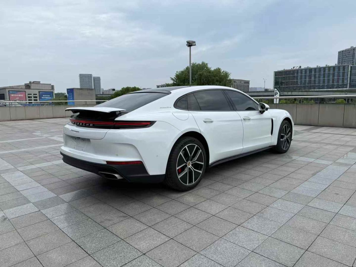 保時捷 911  2024款 Turbo 3.7T 50周年紀(jì)念版圖片