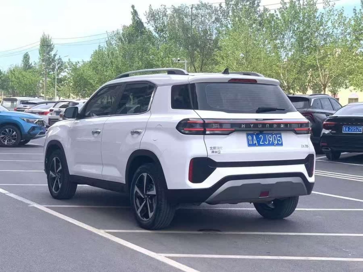 現(xiàn)代 ix35  2021款 2.0L 自動兩驅(qū)領(lǐng)先版GLS圖片