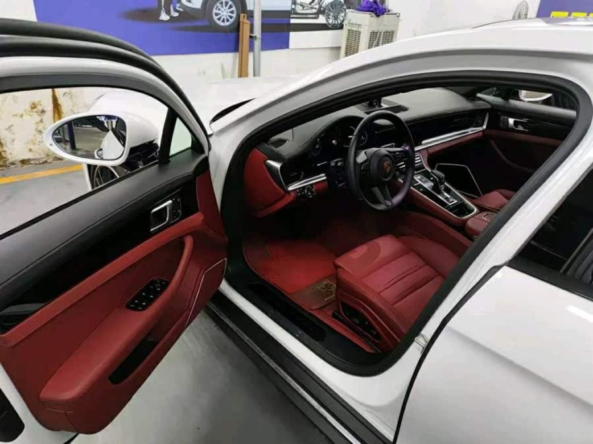 保時(shí)捷 Panamera  2023款 Panamera 4 行政加長(zhǎng)版 2.9T圖片