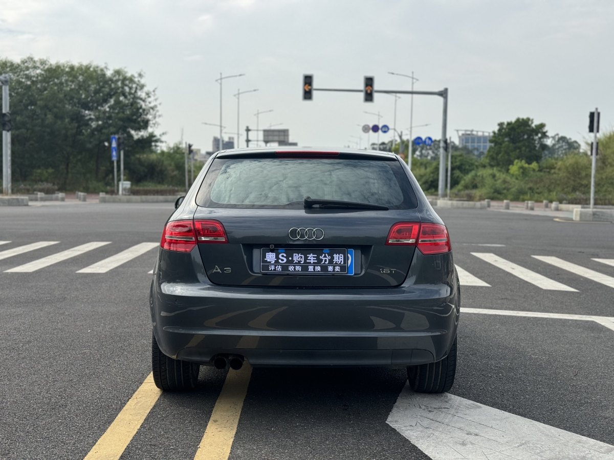 奧迪 奧迪A3  2010款 Sportback 1.8T 豪華型圖片