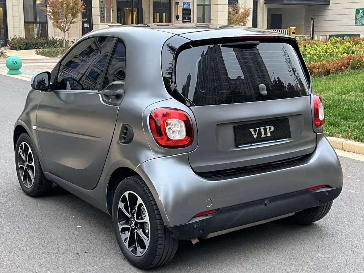 smart fortwo  2015款 1.0L 52千瓦硬頂激情版圖片