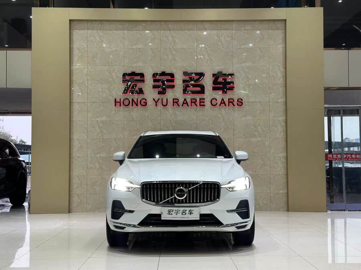 沃爾沃 XC60  2023款 B5 四驅(qū)智遠(yuǎn)豪華版圖片