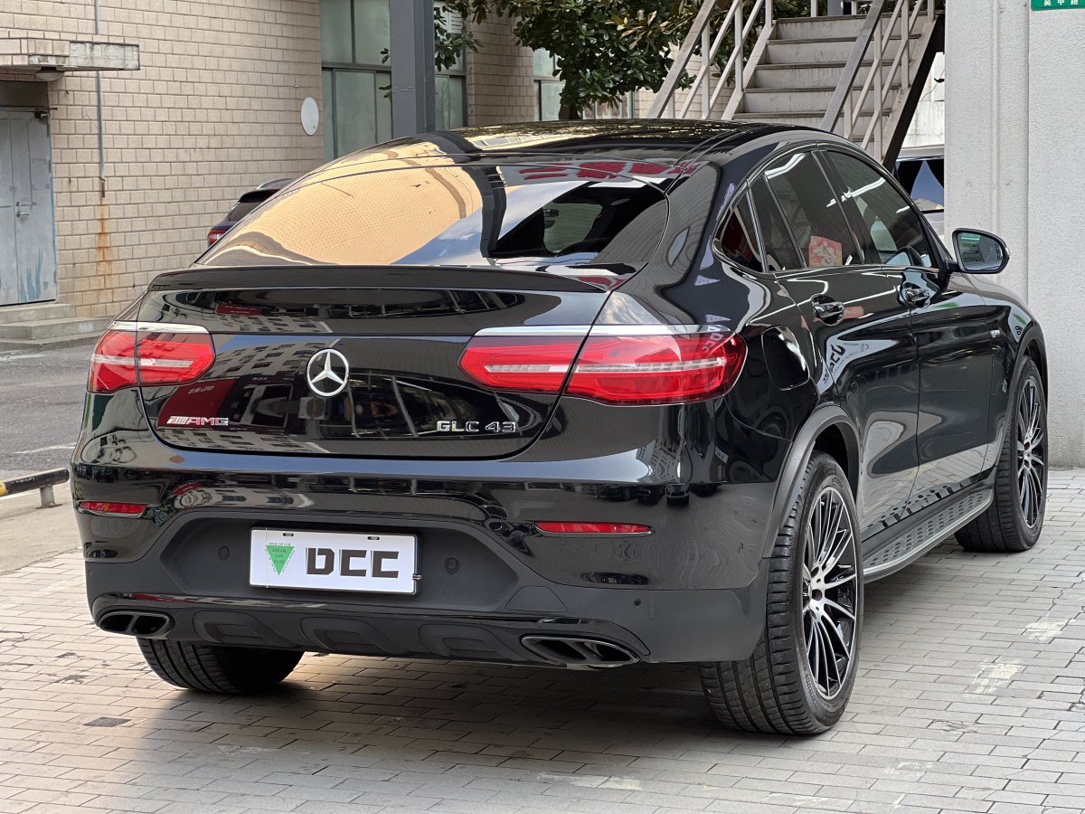 2019年7月奔馳 奔馳GLC轎跑 AMG  2017款 AMG GLC 43 4MATIC 轎跑SUV