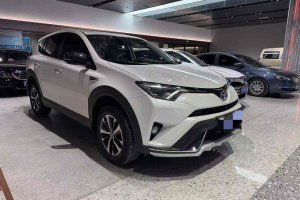 RAV4 丰田 荣放 2.0L CVT两驱风尚X版