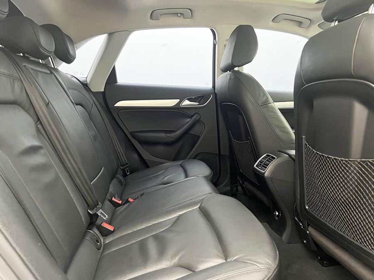 奧迪 奧迪Q3  2015款 35 TFSI quattro 技術(shù)型圖片