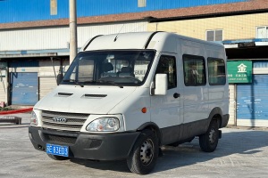 褒迪Power Daily 依維柯 2.5T經(jīng)典A32客車中頂6-7座47Z5