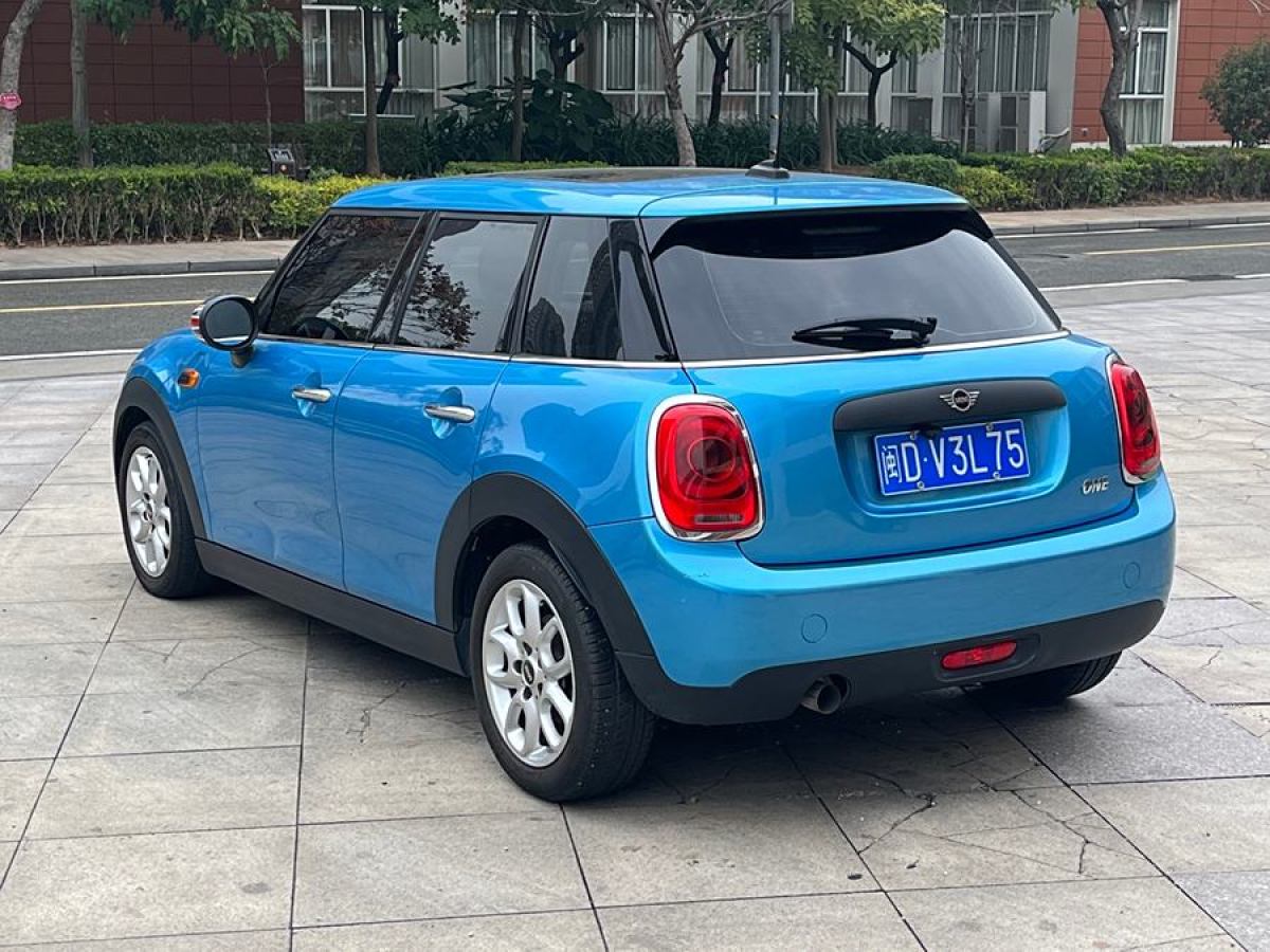 2019年5月MINI MINI  2018款 1.5T ONE 五門版