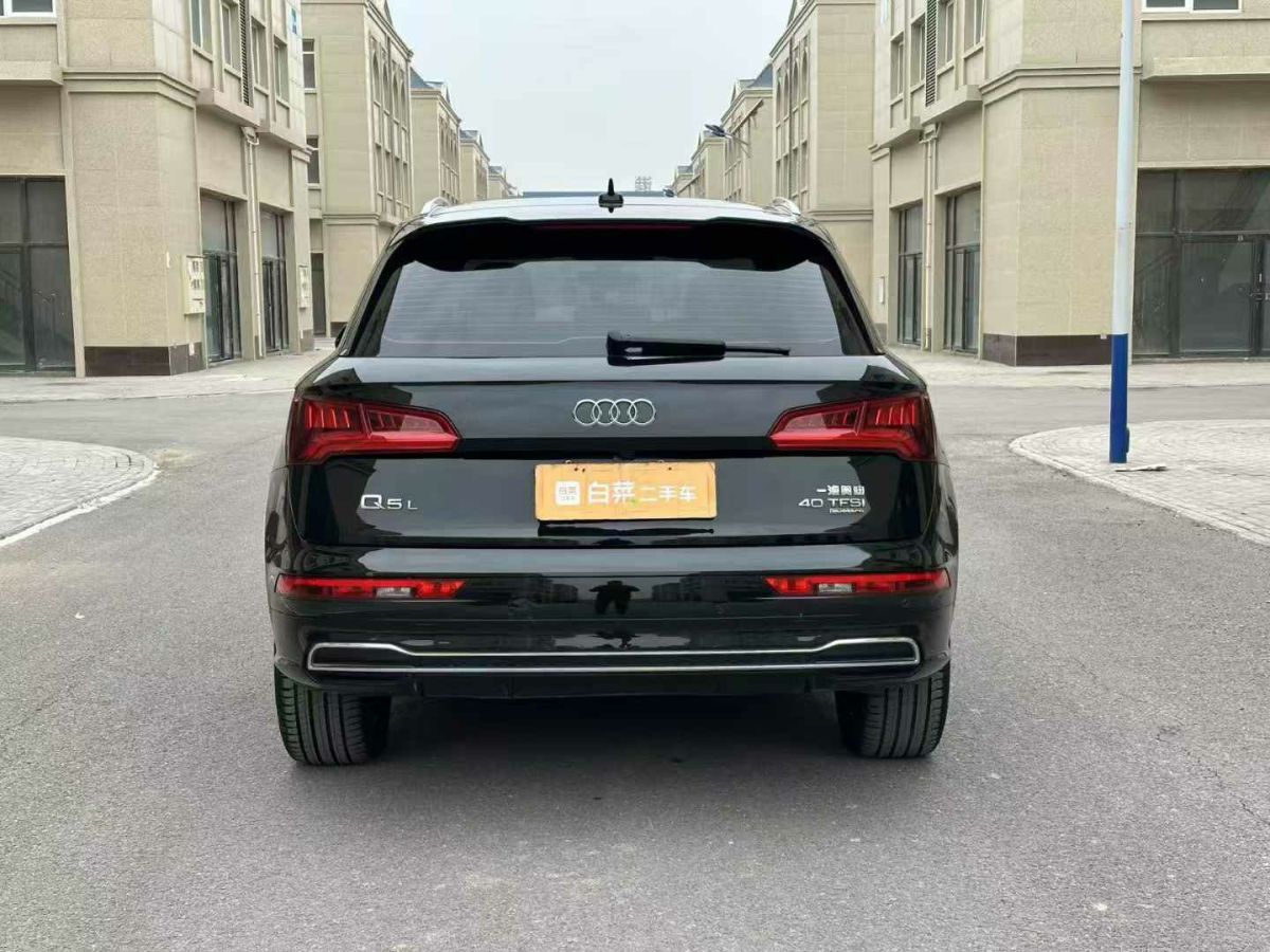 奧迪 奧迪Q3  2019款  35 TFSI 時尚動感型圖片