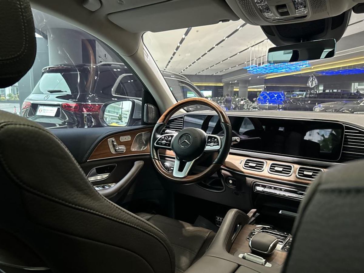 奔馳 奔馳GLS  2022款 改款 GLS 450 4MATIC 豪華型圖片