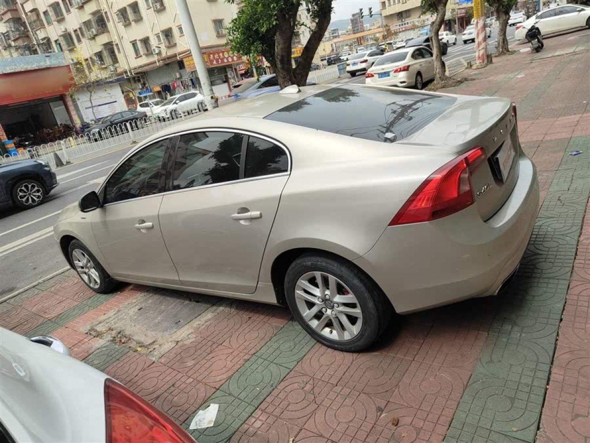 沃爾沃 S60  2017款 L 1.5T T3 智行版圖片