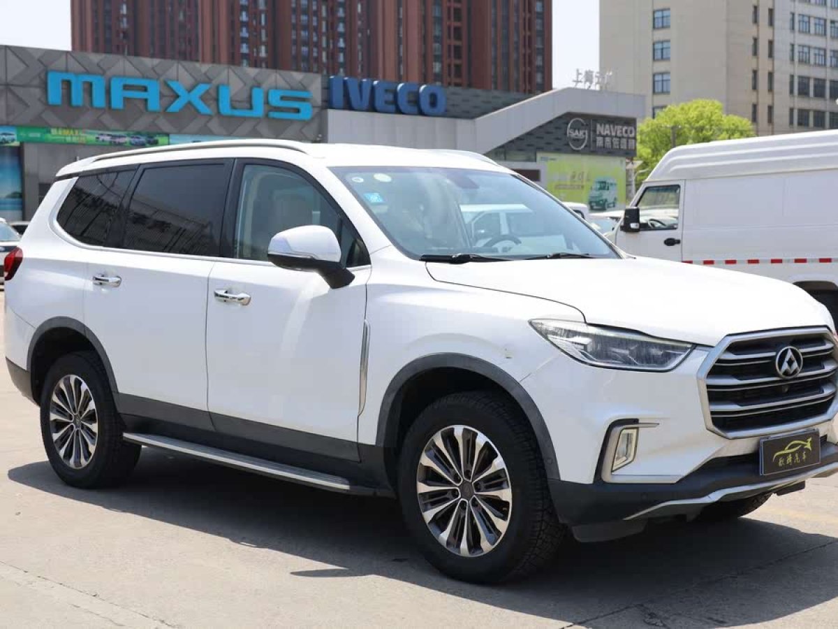 上汽大通 D90  2017款 2.0T 自動四驅(qū) 北極星圖片
