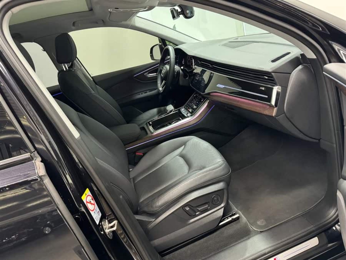 奧迪 奧迪Q7  2023款 55 TFSI quattro S line運動型圖片