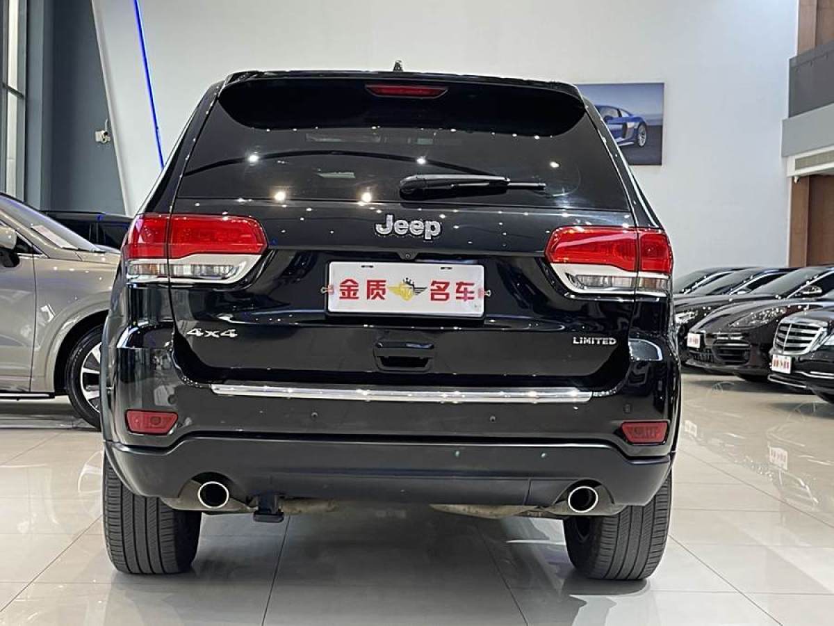 Jeep 大切諾基  2014款 3.0L 舒享導(dǎo)航版圖片