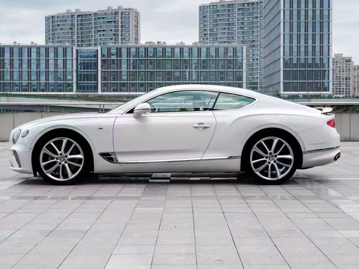 2022年7月賓利 歐陸  2022款 4.0T GT V8