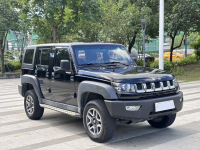 2017年08月 北京 BJ40 40L 2.3T 自動四驅(qū)環(huán)塔冠軍版圖片