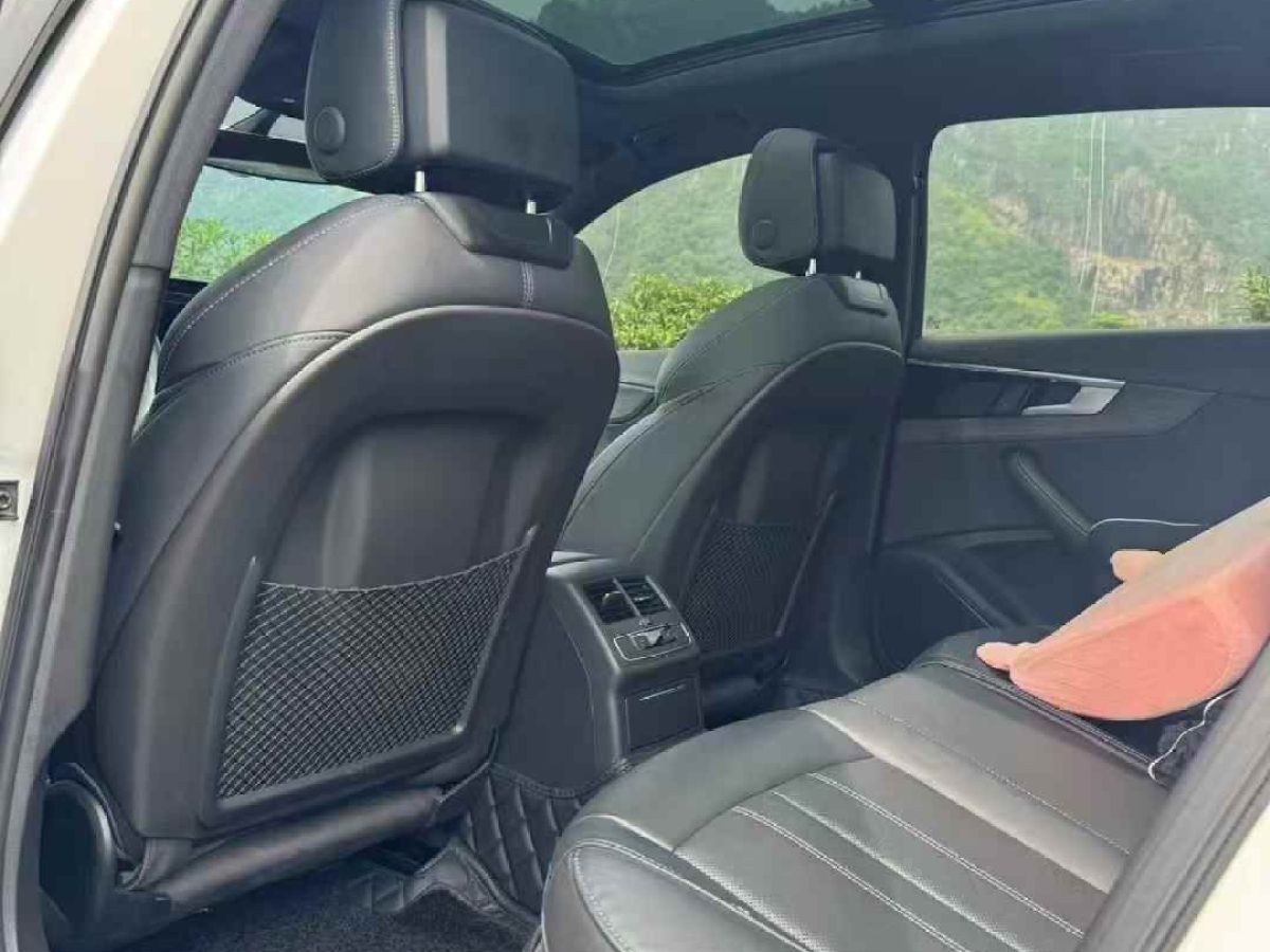 奧迪 奧迪A4L  2023款 35 TFSI 時(shí)尚動(dòng)感型圖片