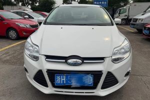 ?？怂?福特 兩廂經(jīng)典 1.8L 自動酷白典藏版
