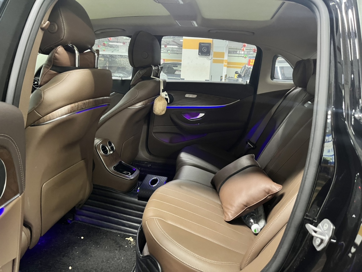 奔馳 奔馳E級(jí)  2023款 改款 E 300 L 時(shí)尚型圖片