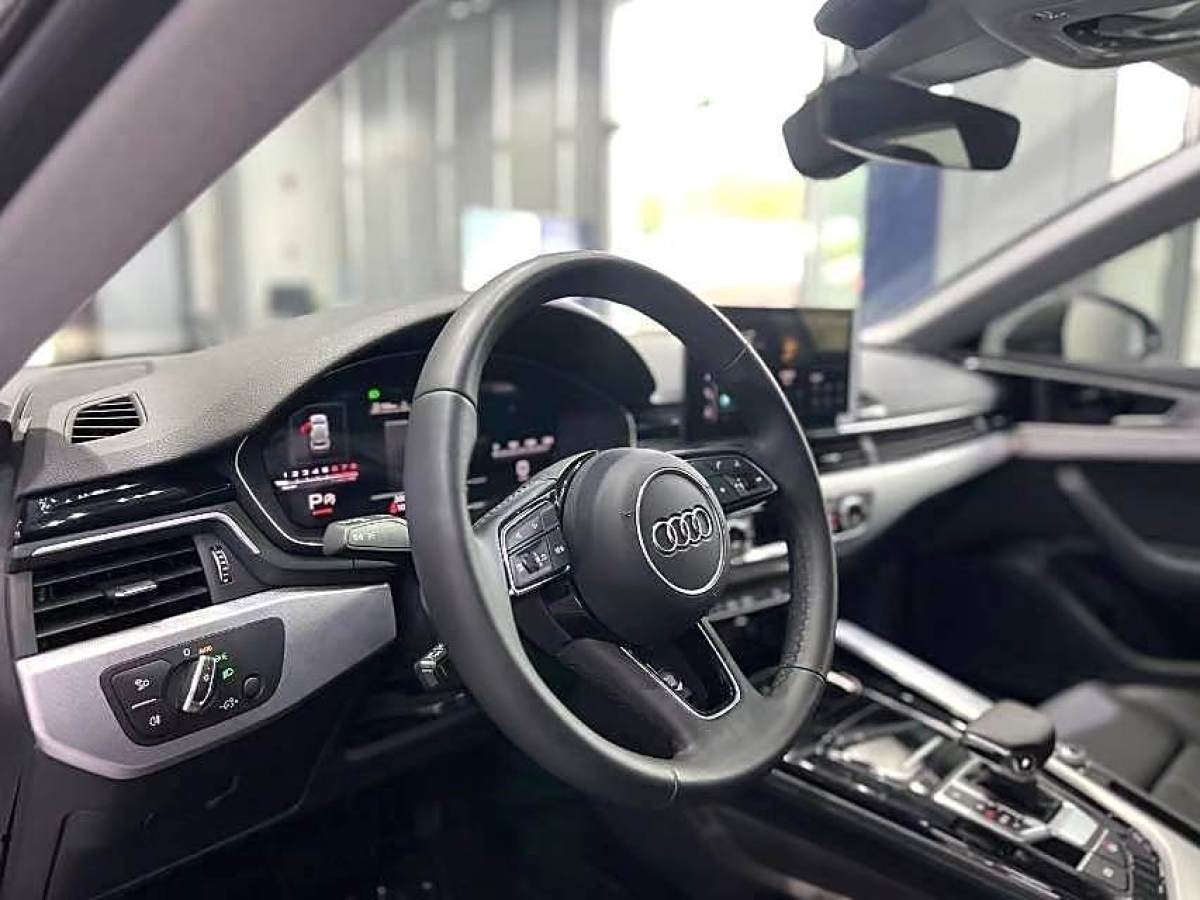 2023年9月奧迪 奧迪A5  2023款 Sportback 40 TFSI 時(shí)尚動(dòng)感型