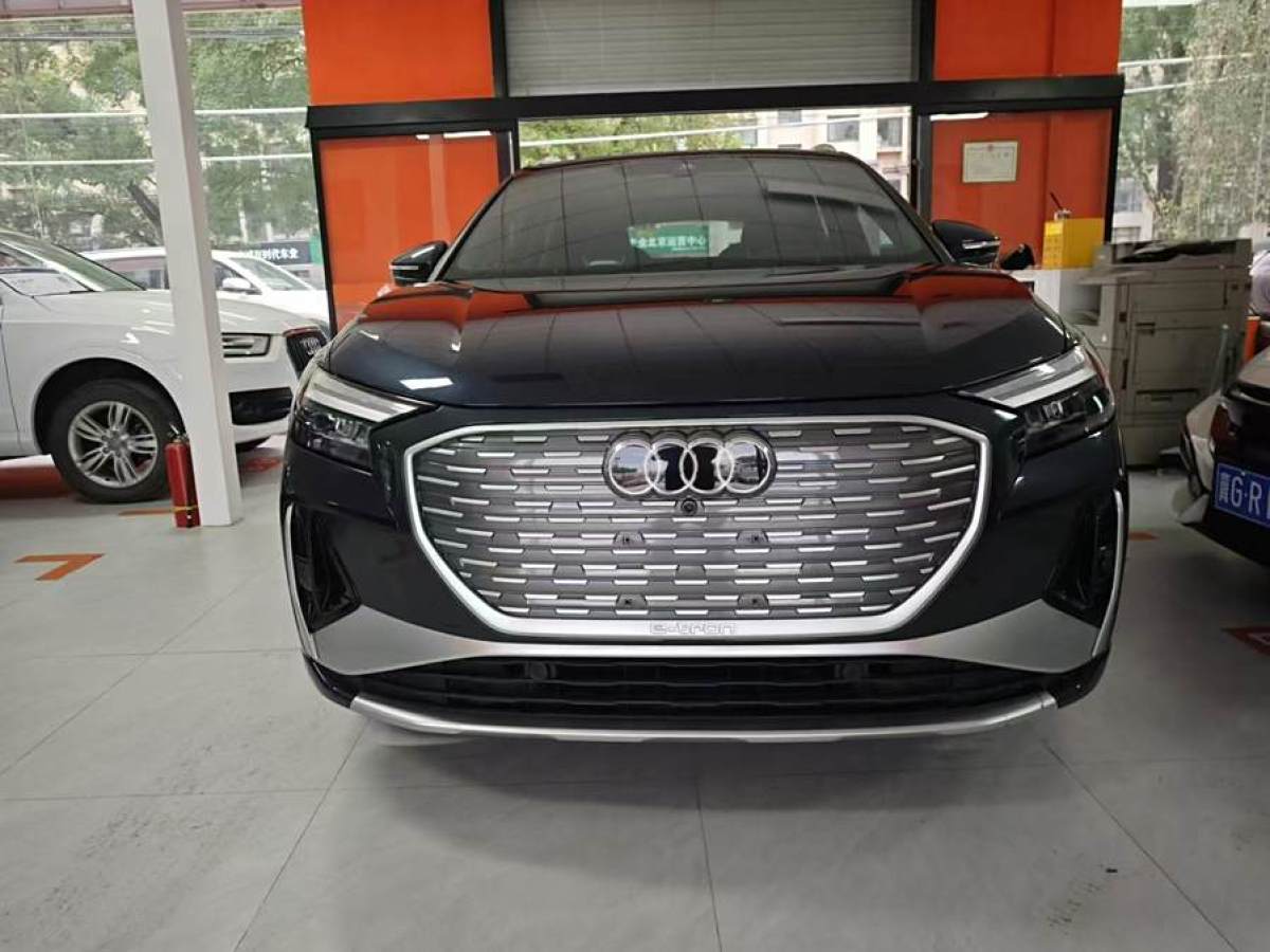 奧迪 奧迪Q4 e-tron  2022款 40 e-tron 創(chuàng)行版圖片