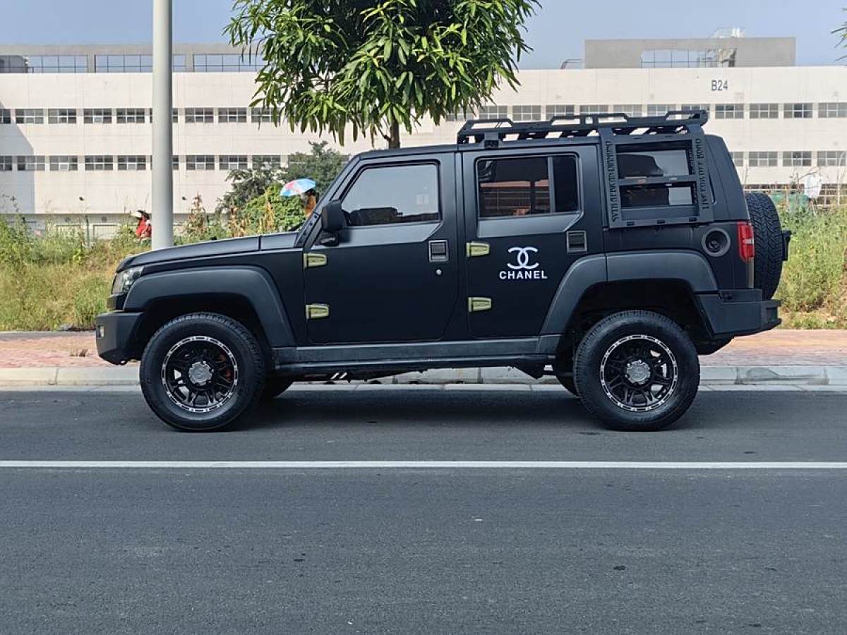 北京 BJ40  2016款 40L 2.3T 自動四驅尊享版圖片