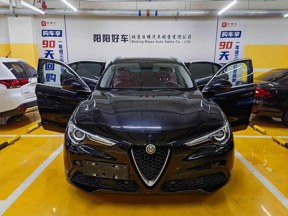 阿爾法·羅密歐 Stelvio  2017款 2.0T 280HP 豪華版圖片