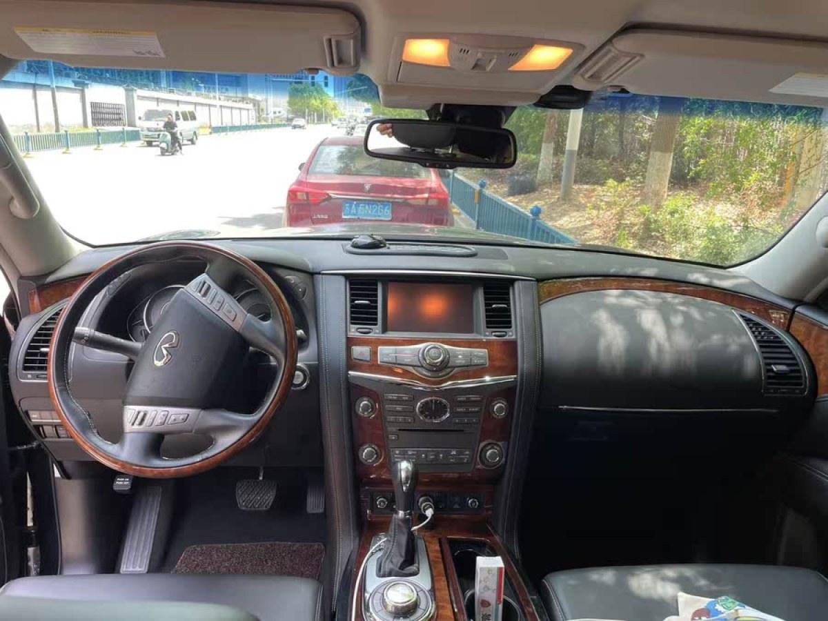 英菲尼迪 QX80  2016款 5.6L 4WD圖片