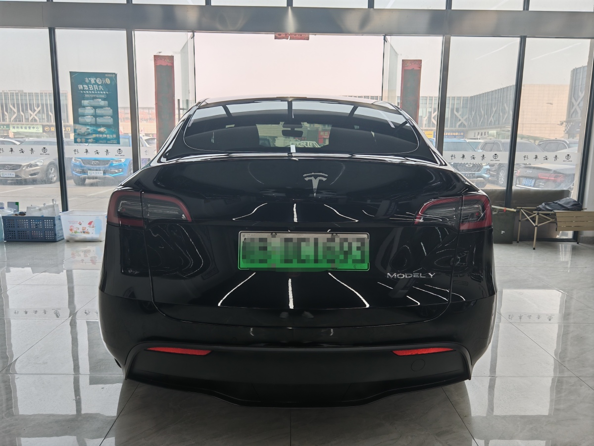 特斯拉 Model 3  2022款 后輪驅(qū)動版圖片